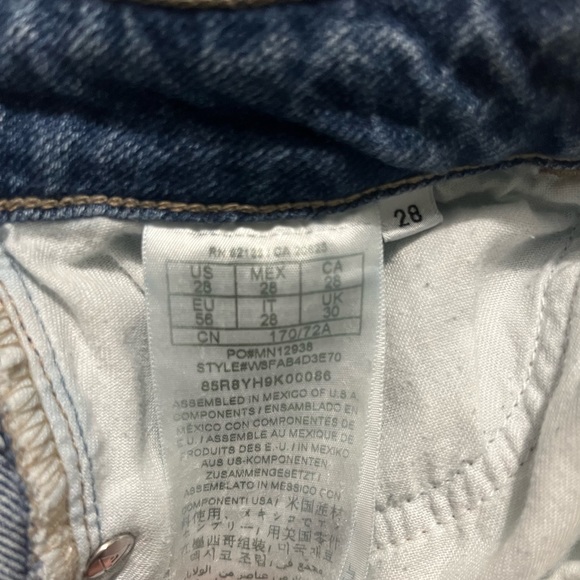 Guess High Rise Skinny Jeans - Picture 2 of 2